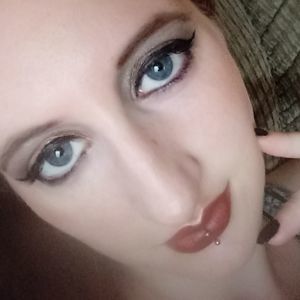 Meet your Posher, Natasha